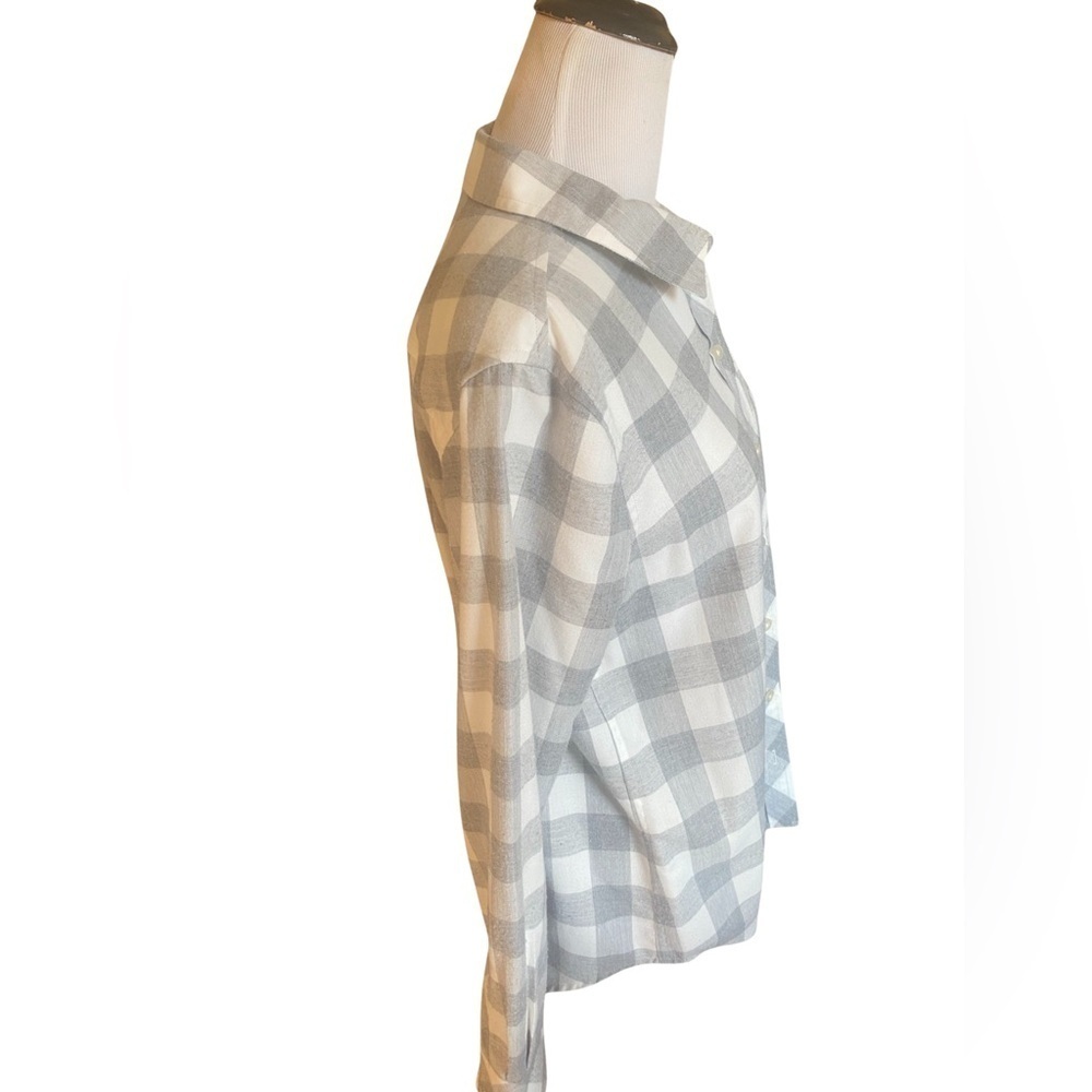 Vineyard Vines Plaid Button-Down — Size 6 - Picture 2 of 7